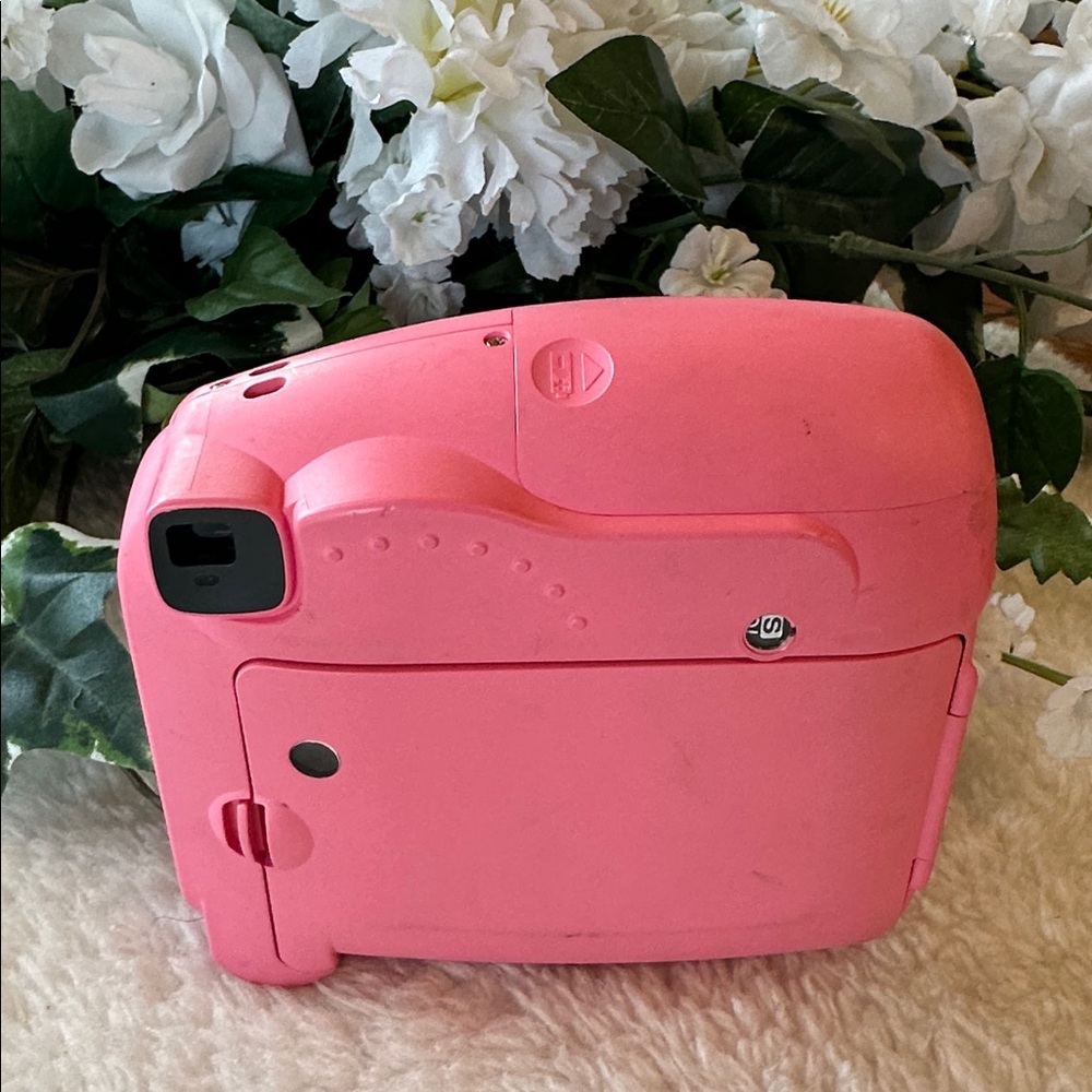 Instax mini 9 camera
Camera - Picture 3 of 3